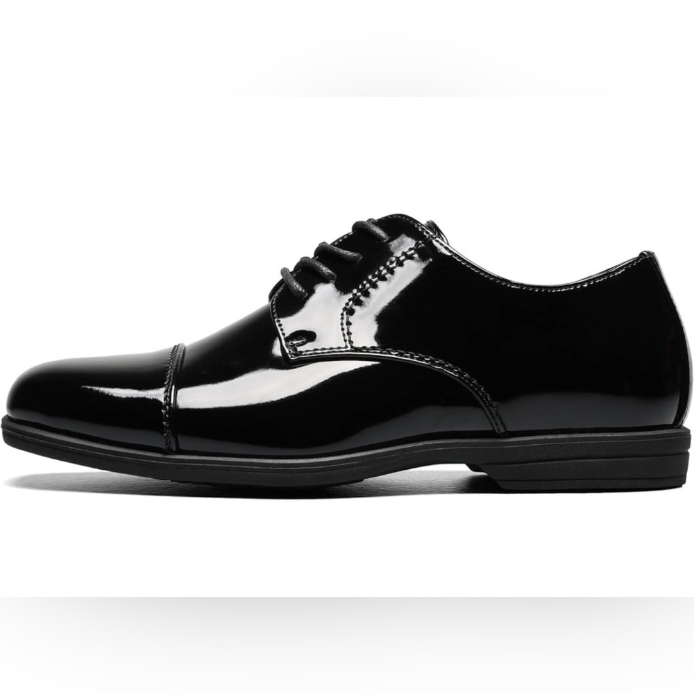 Florsheim Boy's, Reveal Cap Toe Oxford JR 5 1/2 M